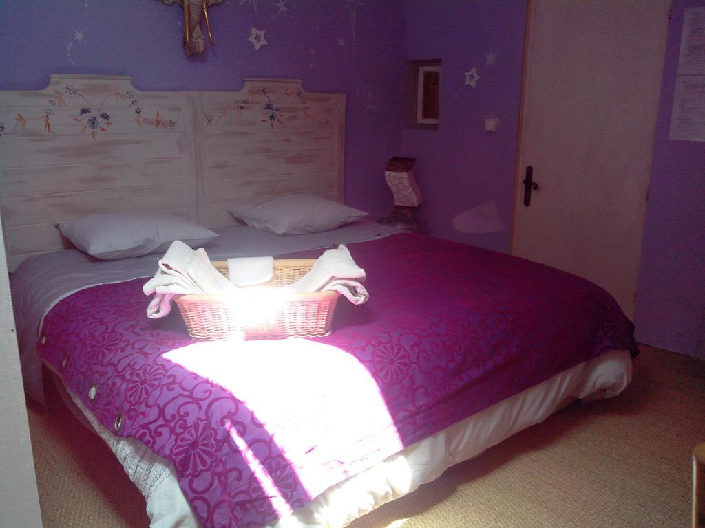 Le Clos De La Source Bed & Breakfast Le Bousquet-d'Orb Стая снимка