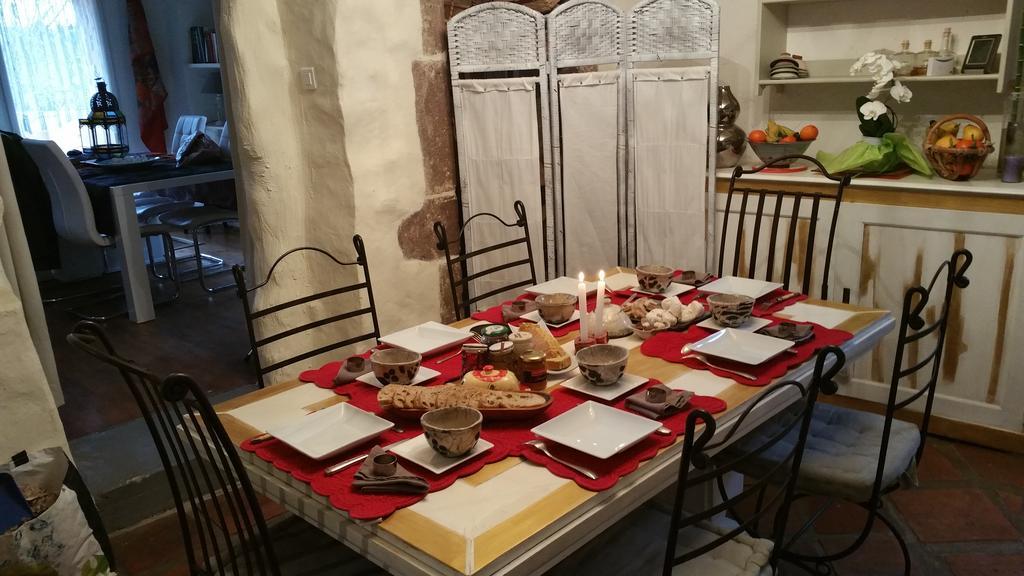Le Clos De La Source Bed & Breakfast Le Bousquet-d'Orb Екстериор снимка